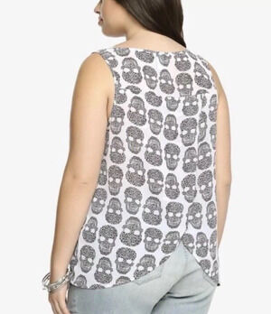 Torrid Skull Print Tank White Semi-sheer Sleeveless Top Size 2 Gothic Tulip Back